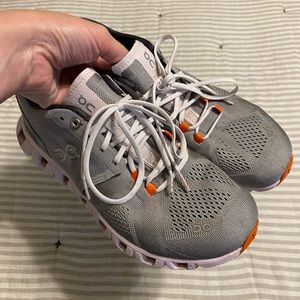 Women’s On Clouds grey and orange
